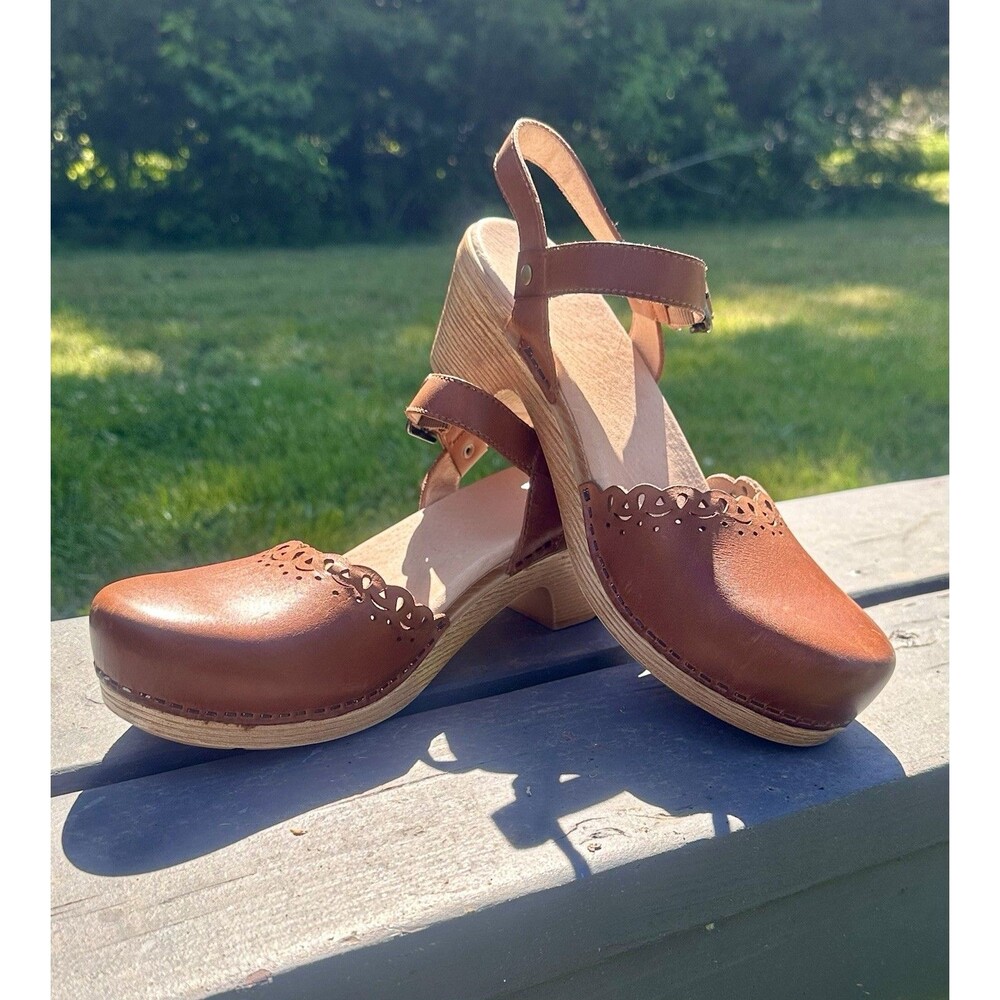 Dansko Women’s Brown Leather Scalloped Slingback Clogs Buckle Strap  EU 41 - Picture 4 of 16